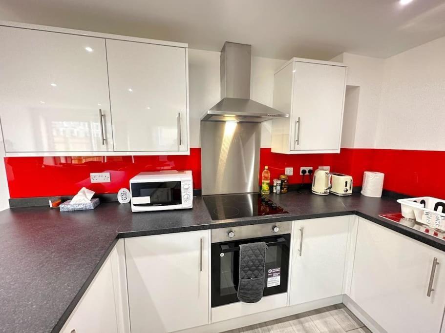 Charming New 2Br Detached House-Central Headington- Wi-Fi, Netflix, Top Location Oksford Zewnętrze zdjęcie