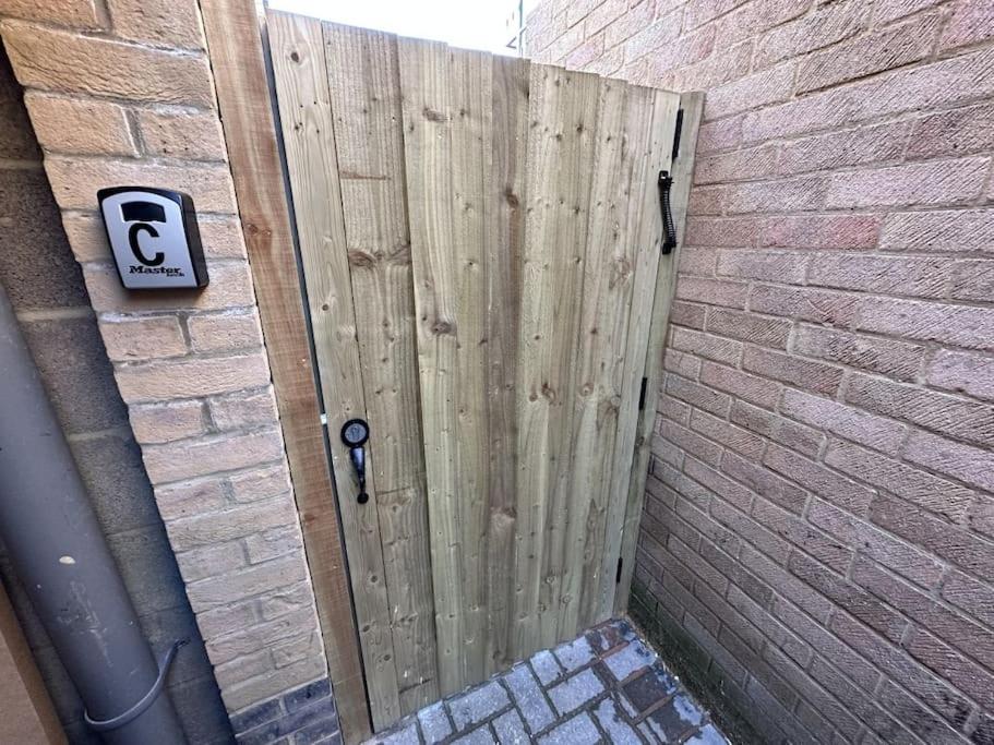 Charming New 2Br Detached House-Central Headington- Wi-Fi, Netflix, Top Location Oksford Zewnętrze zdjęcie